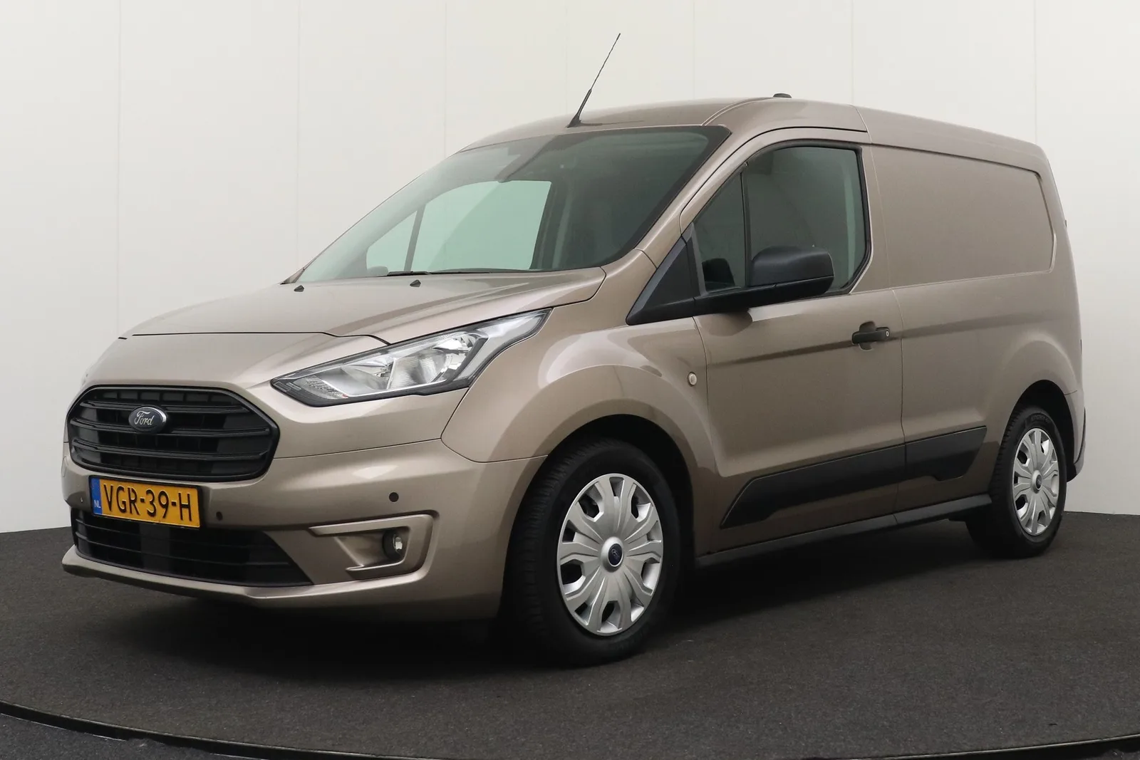 Ford Transit Connect (2020) — foto 1