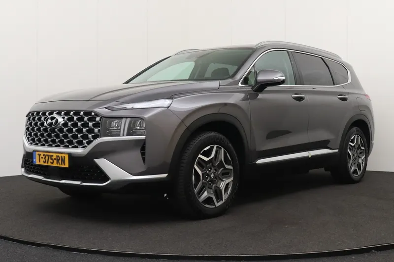 Hyundai Santa Fe (2023)