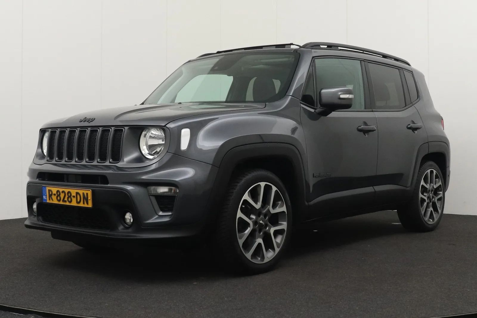 Jeep Renegade (2022) — foto 1