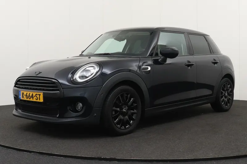 MINI Cooper (2021)