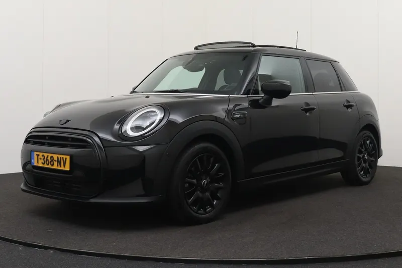 MINI Cooper (2023)