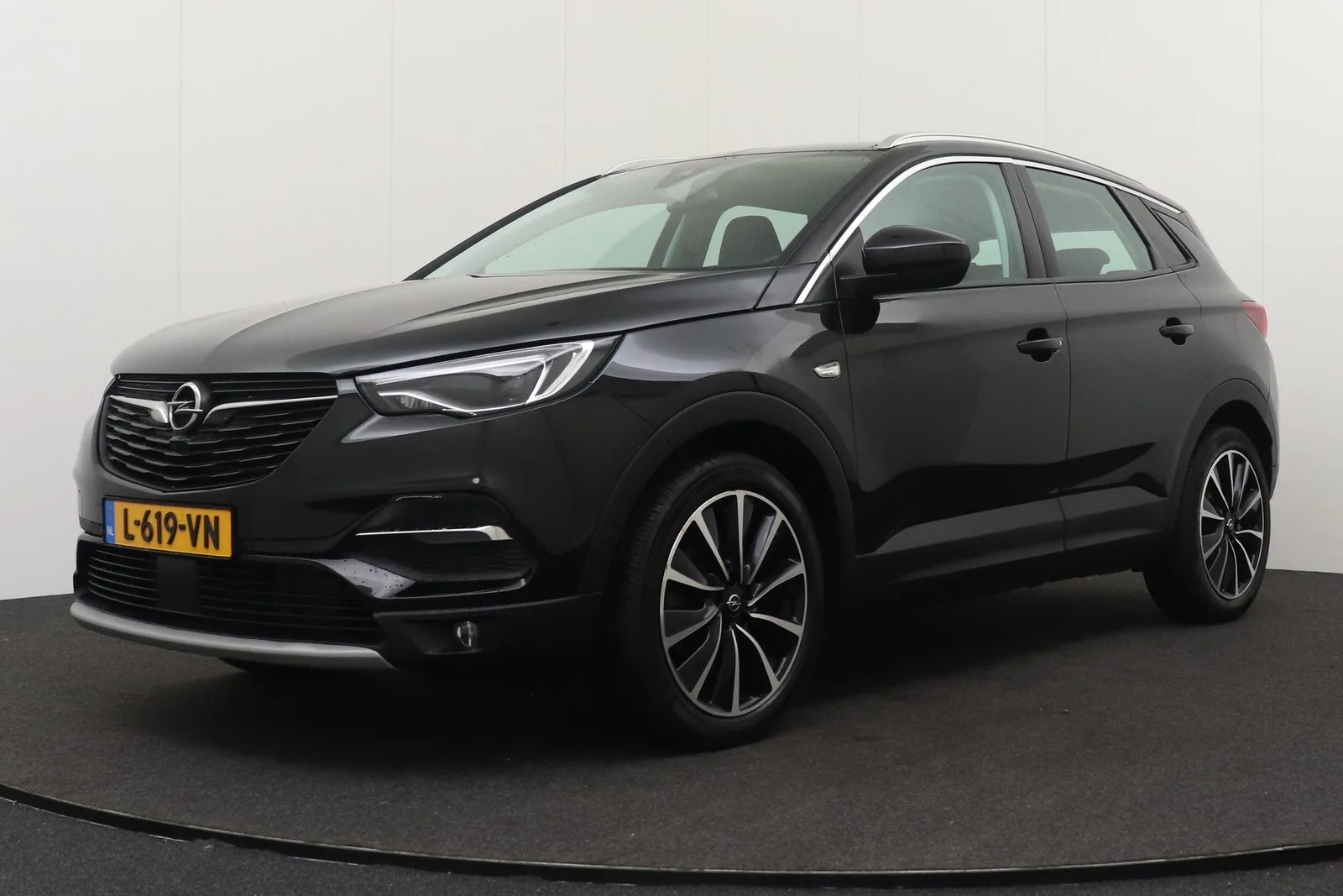 Opel Grandland X (2021) — foto 1