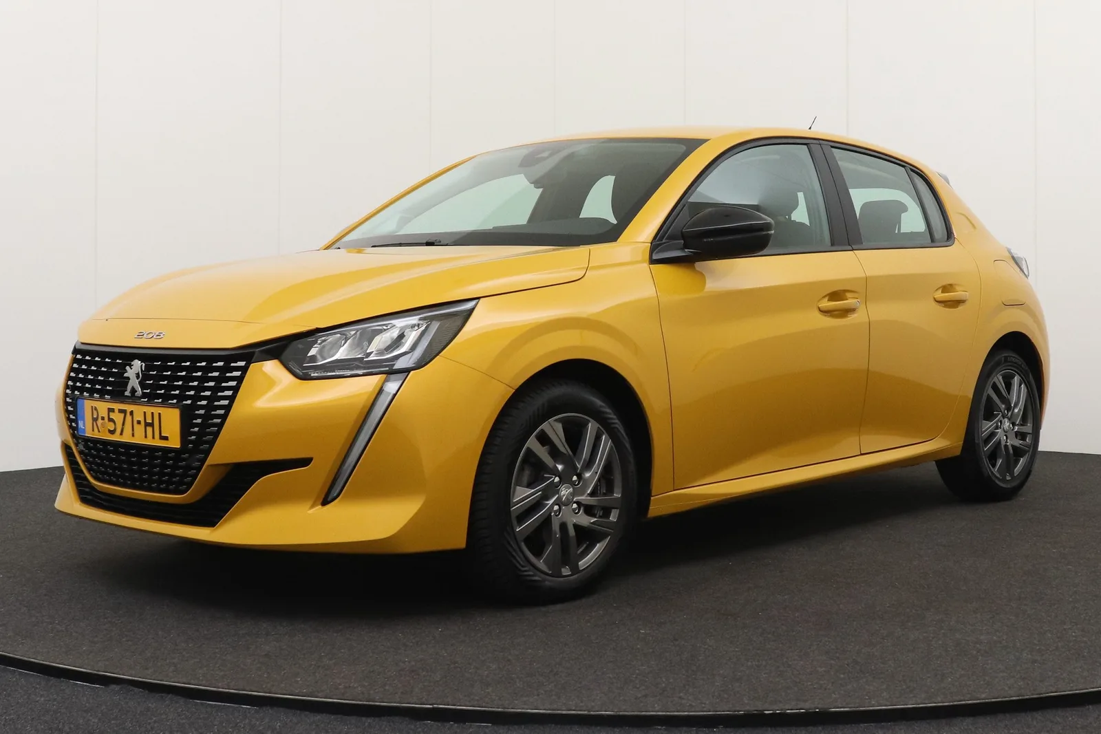 Peugeot 208 (2022) — foto 1