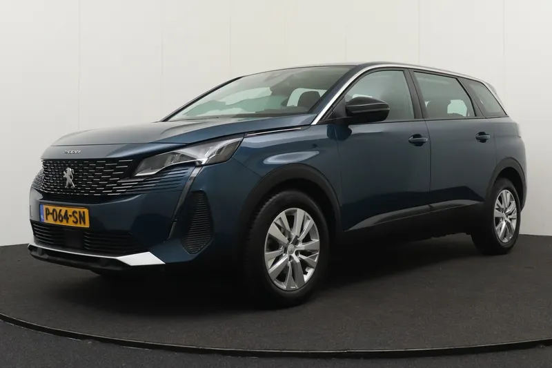 Peugeot 5008 (2022)