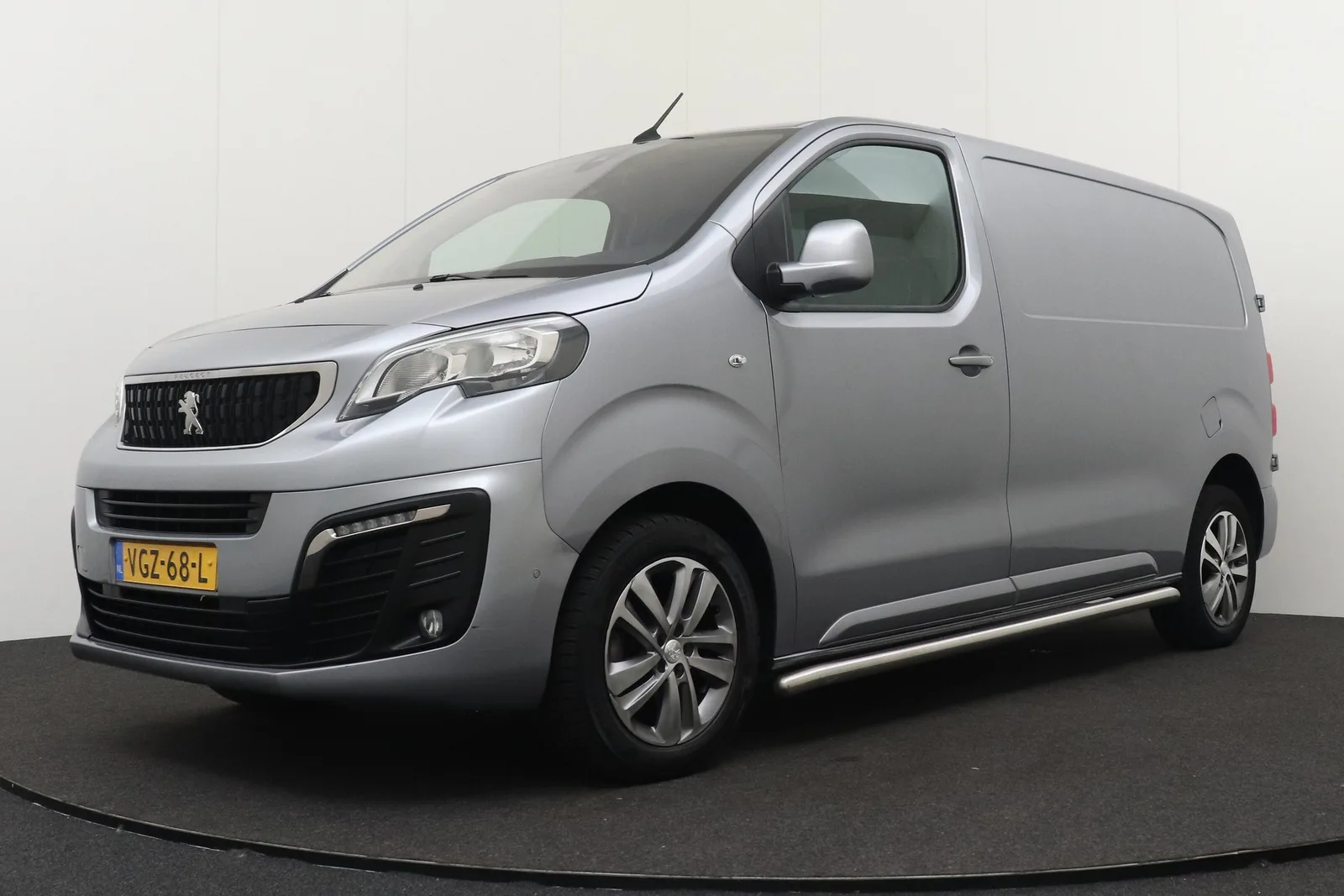Peugeot Expert (2020) — foto 1