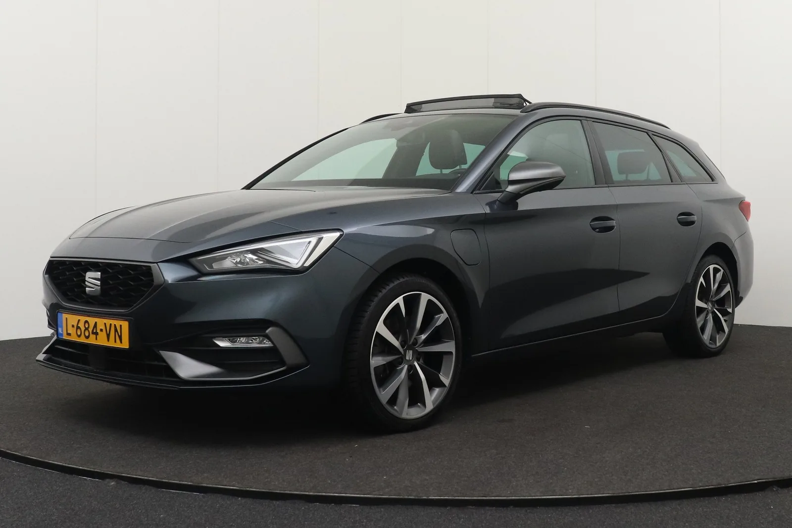 SEAT Leon Sportstourer (2021) — foto 1