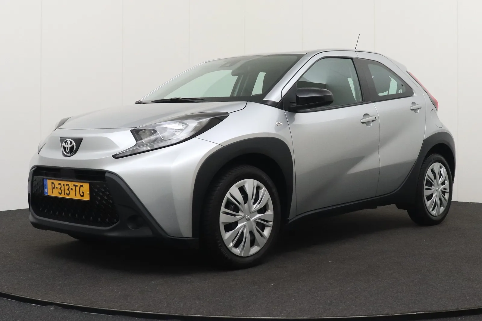 Toyota Aygo X (2022) — foto 1