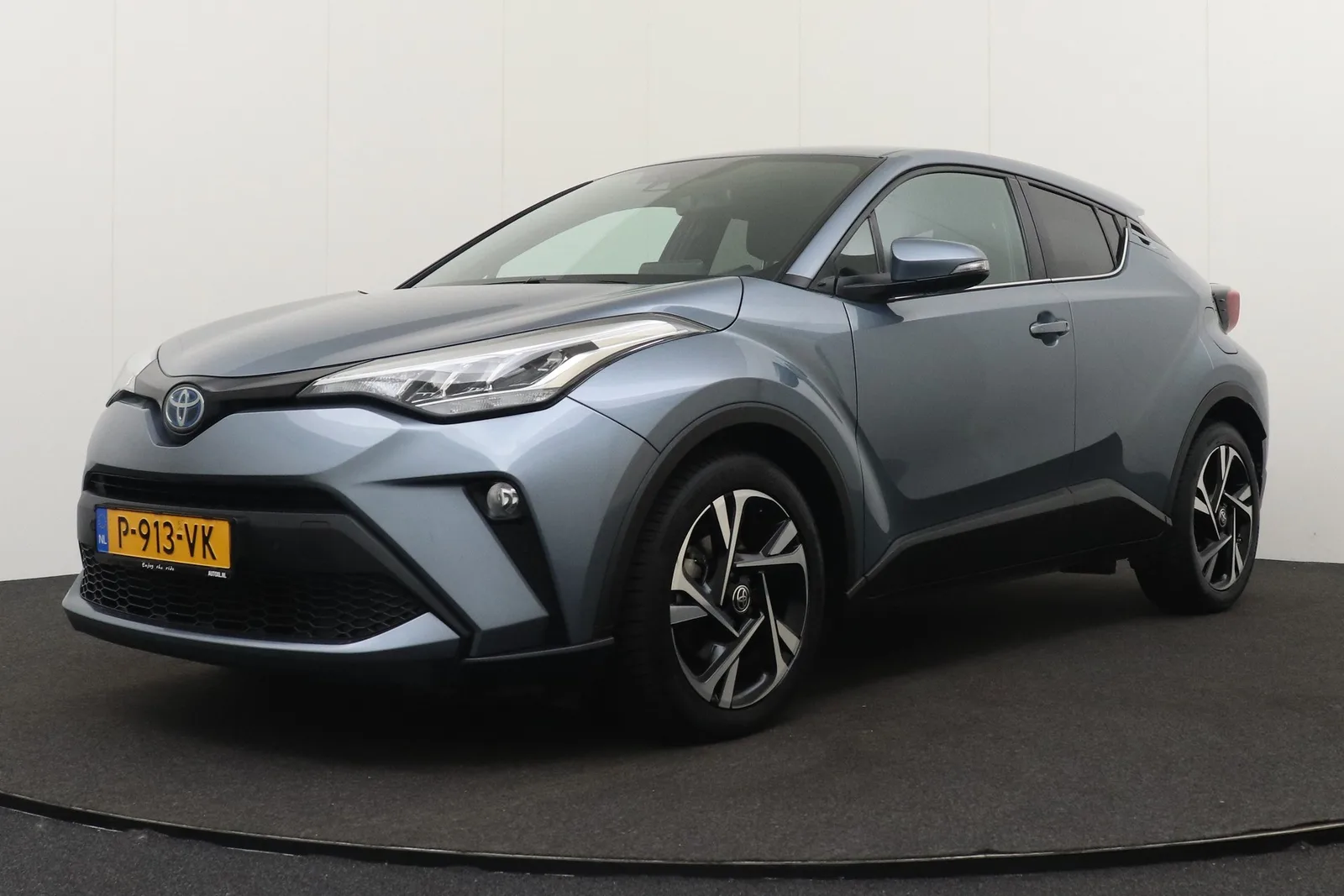 Toyota C-HR (2022) — foto 1