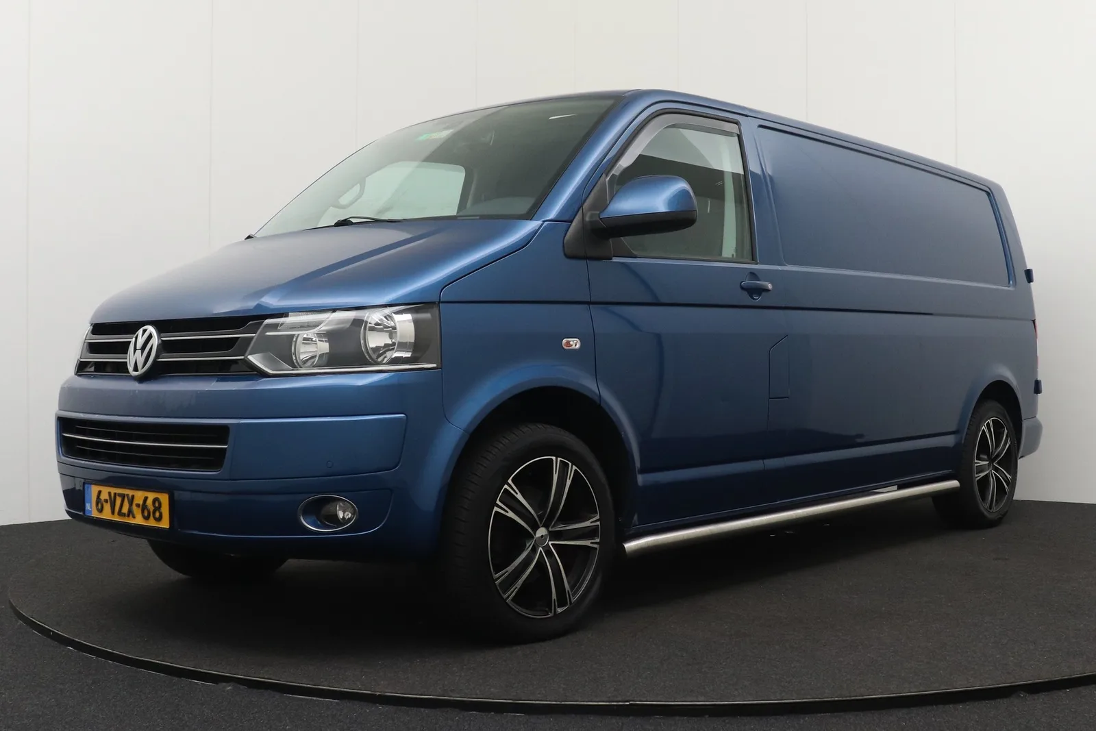 Volkswagen Transporter (2013) — foto 1