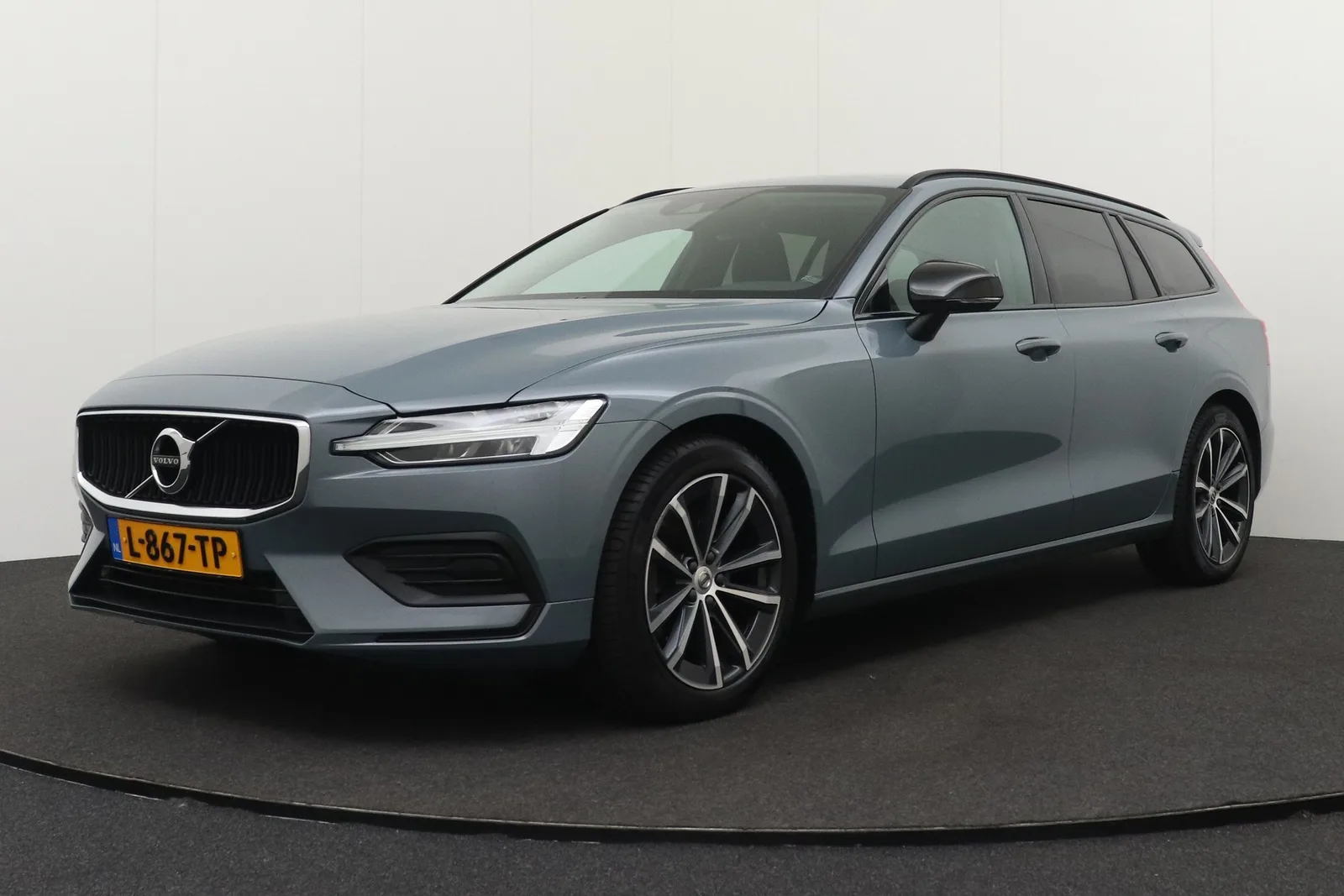 Volvo V60 (2021) — foto 1