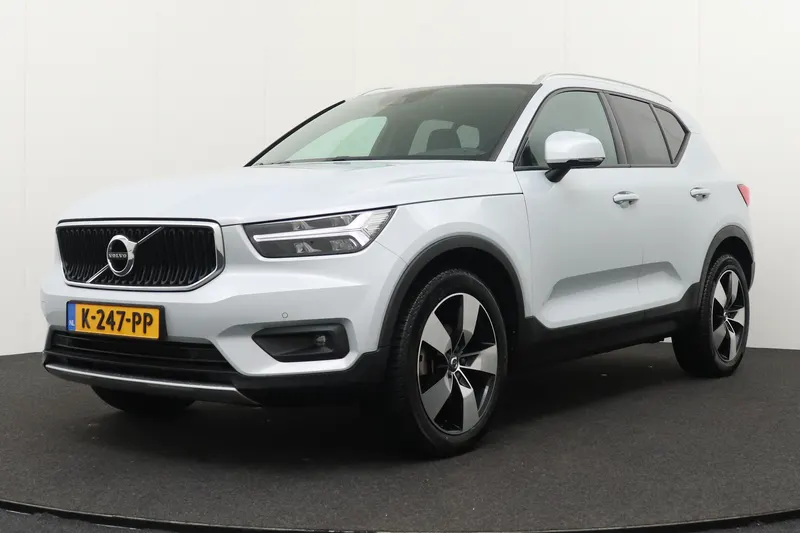 Volvo XC40 (2021)