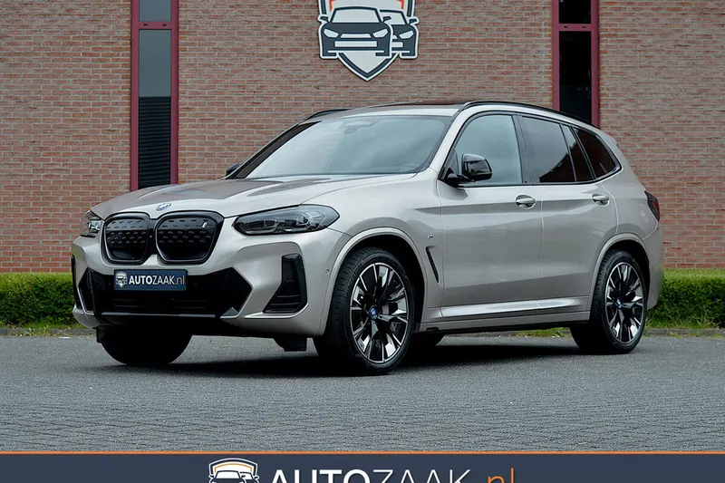 BMW iX3 (2022)