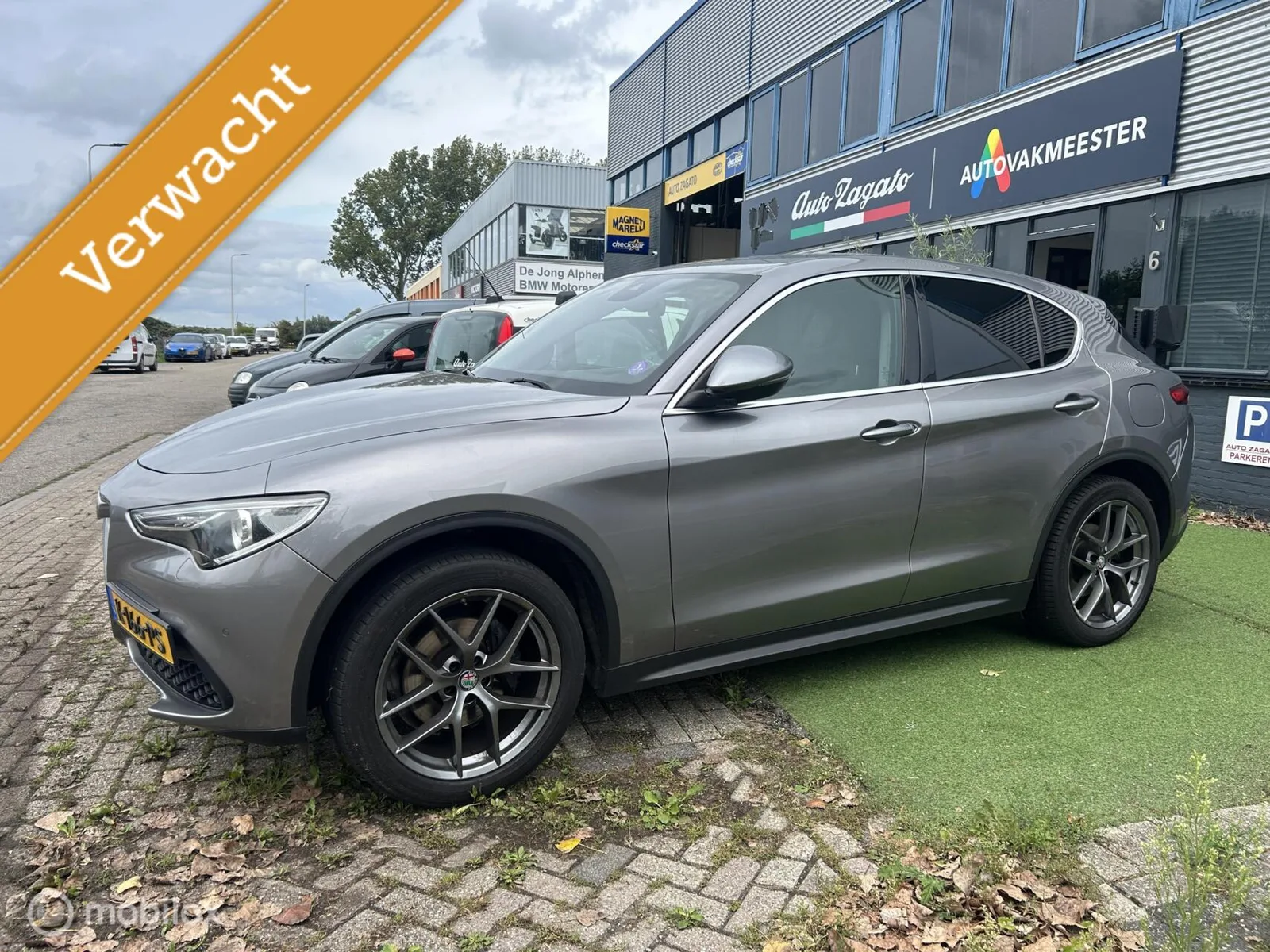 Alfa Romeo Stelvio (2017) — foto 1