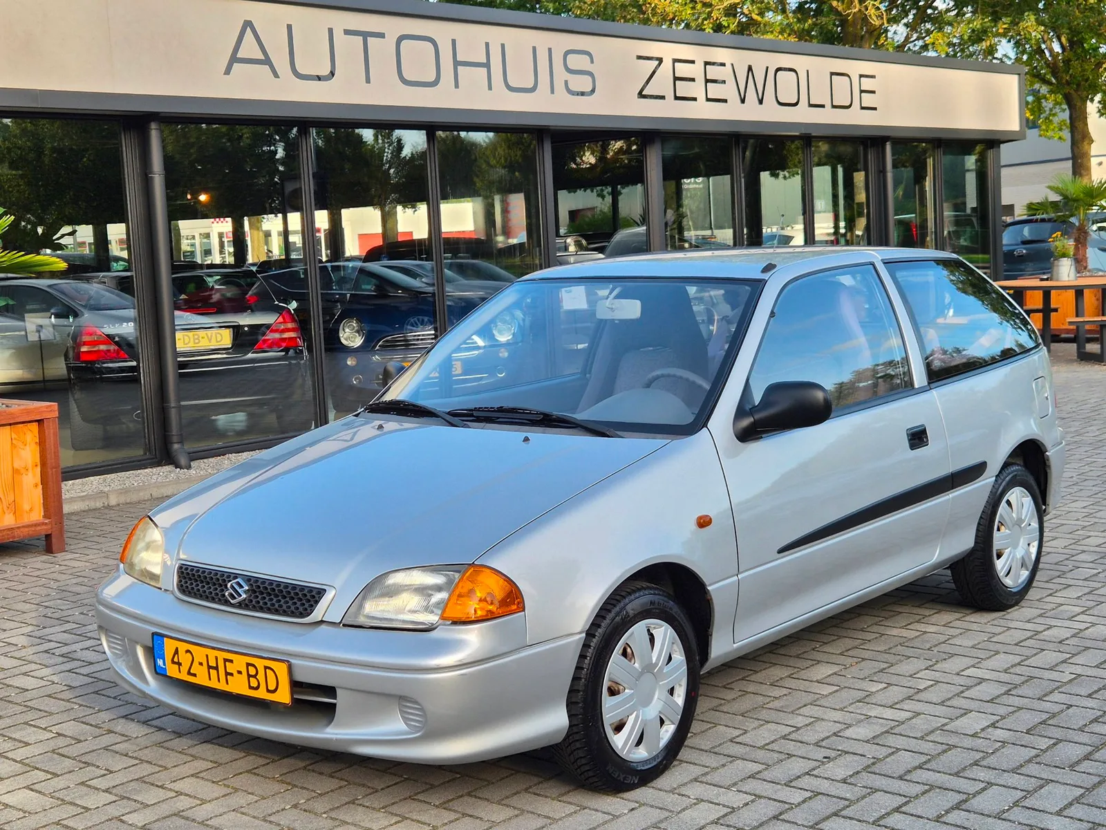 Suzuki Swift (2001) — foto 1