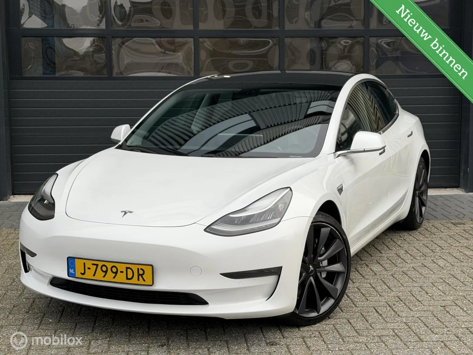 Tesla Model 3 (2020) — foto 1