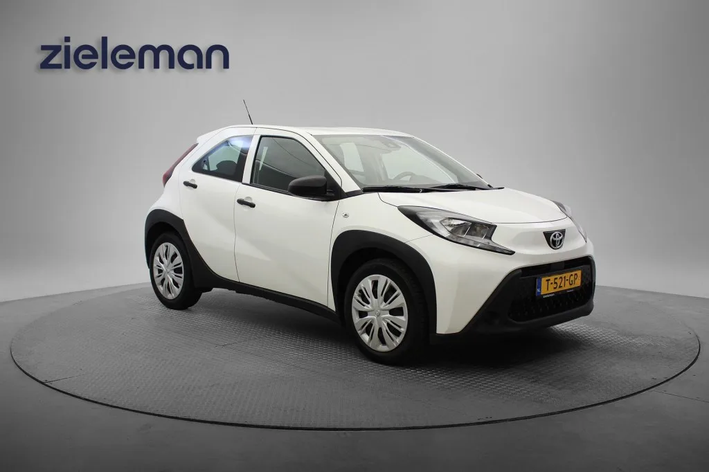 Toyota Aygo X (2023) — foto 1