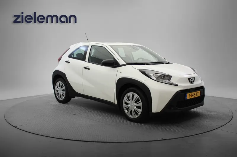 Toyota Aygo X (2023)