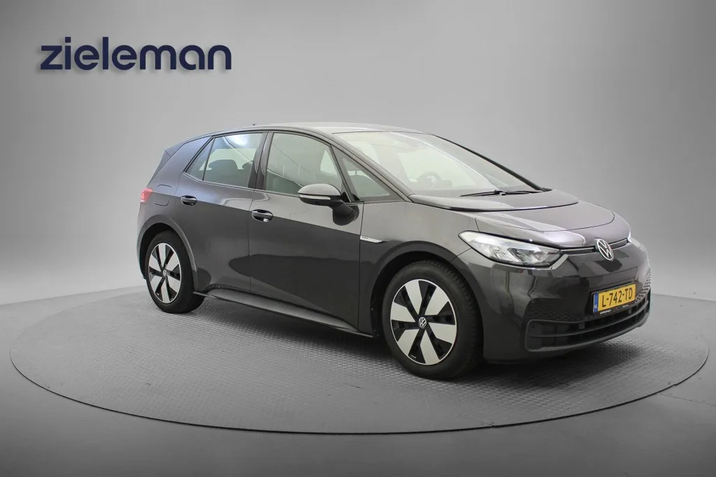 Volkswagen ID.3 (2021) — foto 1