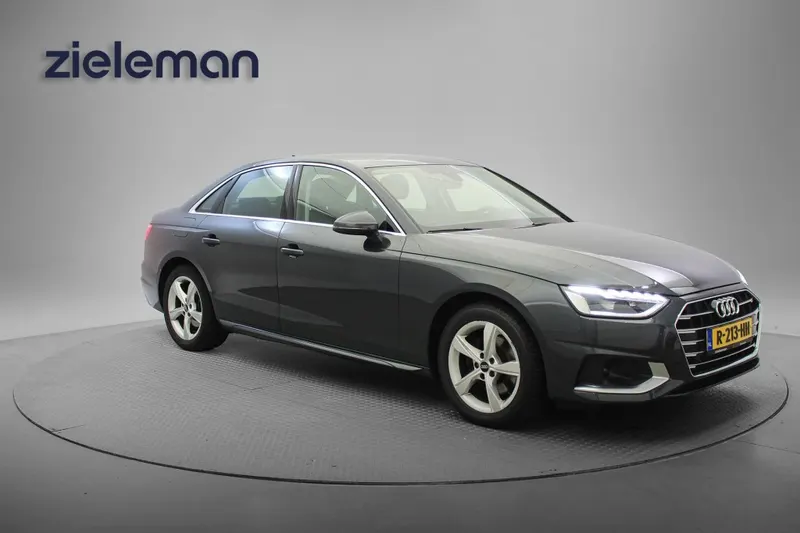 Audi A4 (2022)
