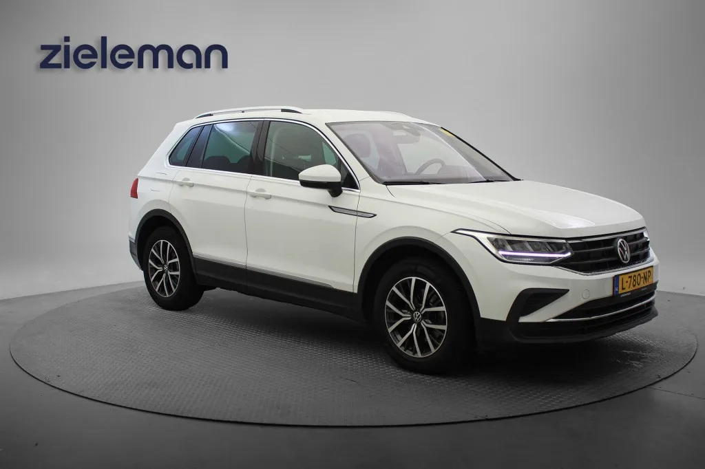 Volkswagen Tiguan (2021) — foto 1