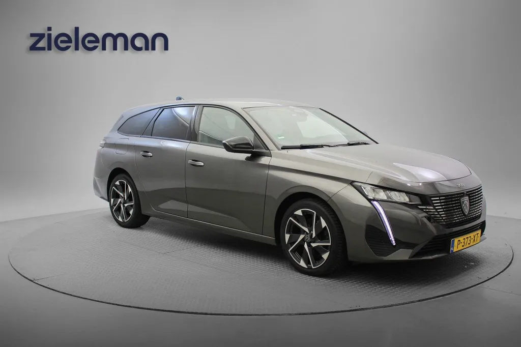 Peugeot 308 (2022) — foto 1