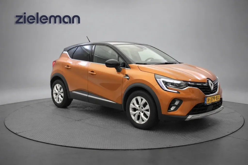 Renault Captur (2021) — foto 1