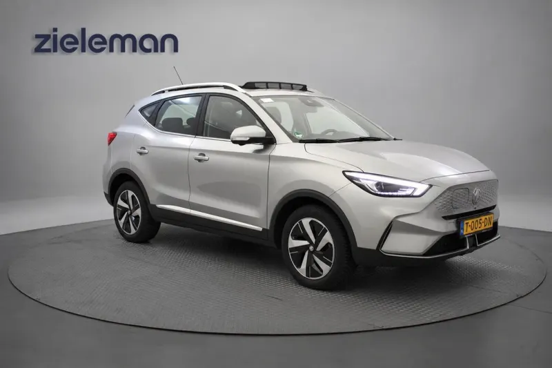 MG ZS (2023)