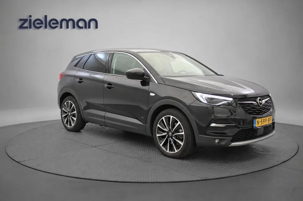 Opel Grandland (2021) — foto 1