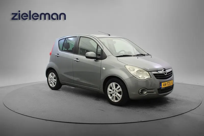 Opel Agila (2012)