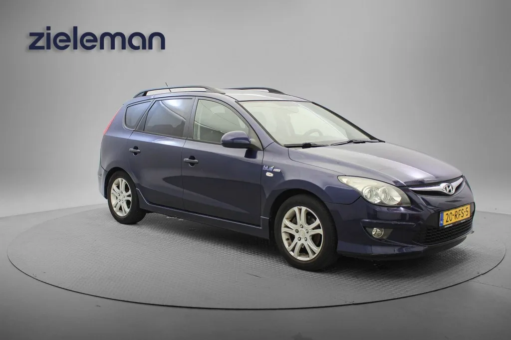 Hyundai i30 (2011) — foto 1