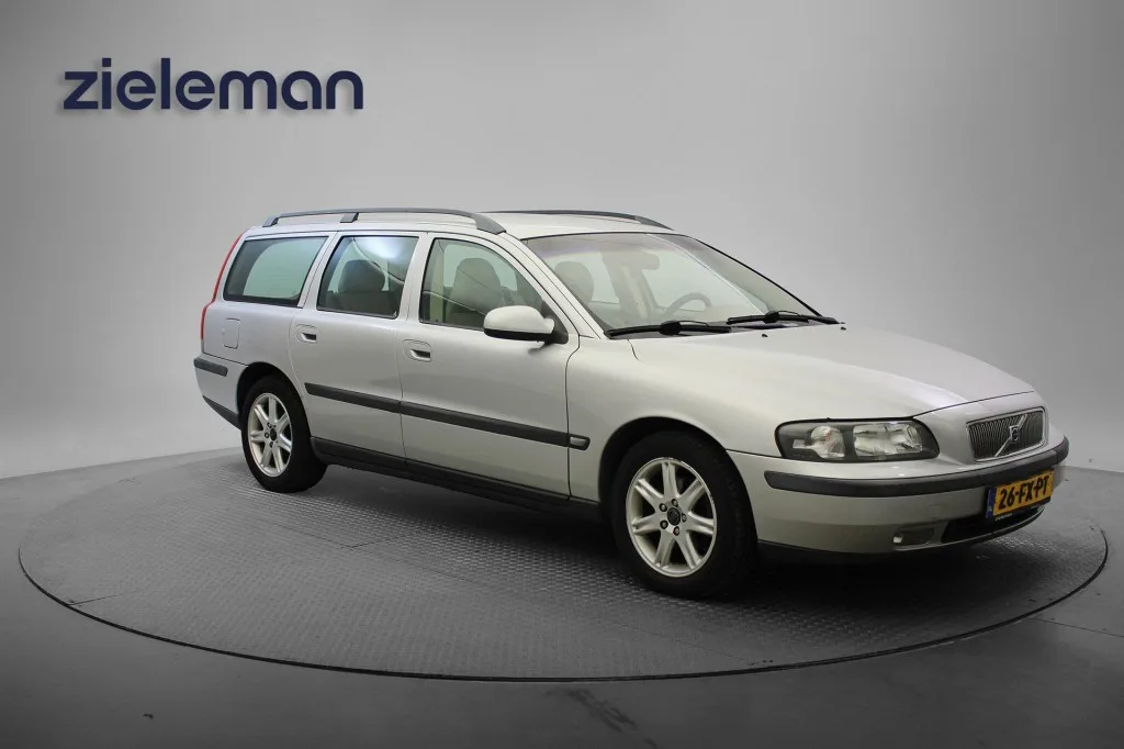 Volvo V70 (2000) — foto 1