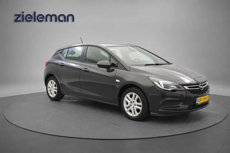 Opel Astra (2016)