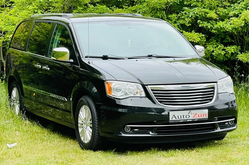 Chrysler Voyager (2012)