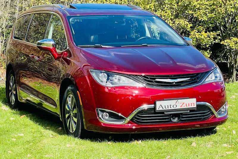 Chrysler Pacifica (2017)