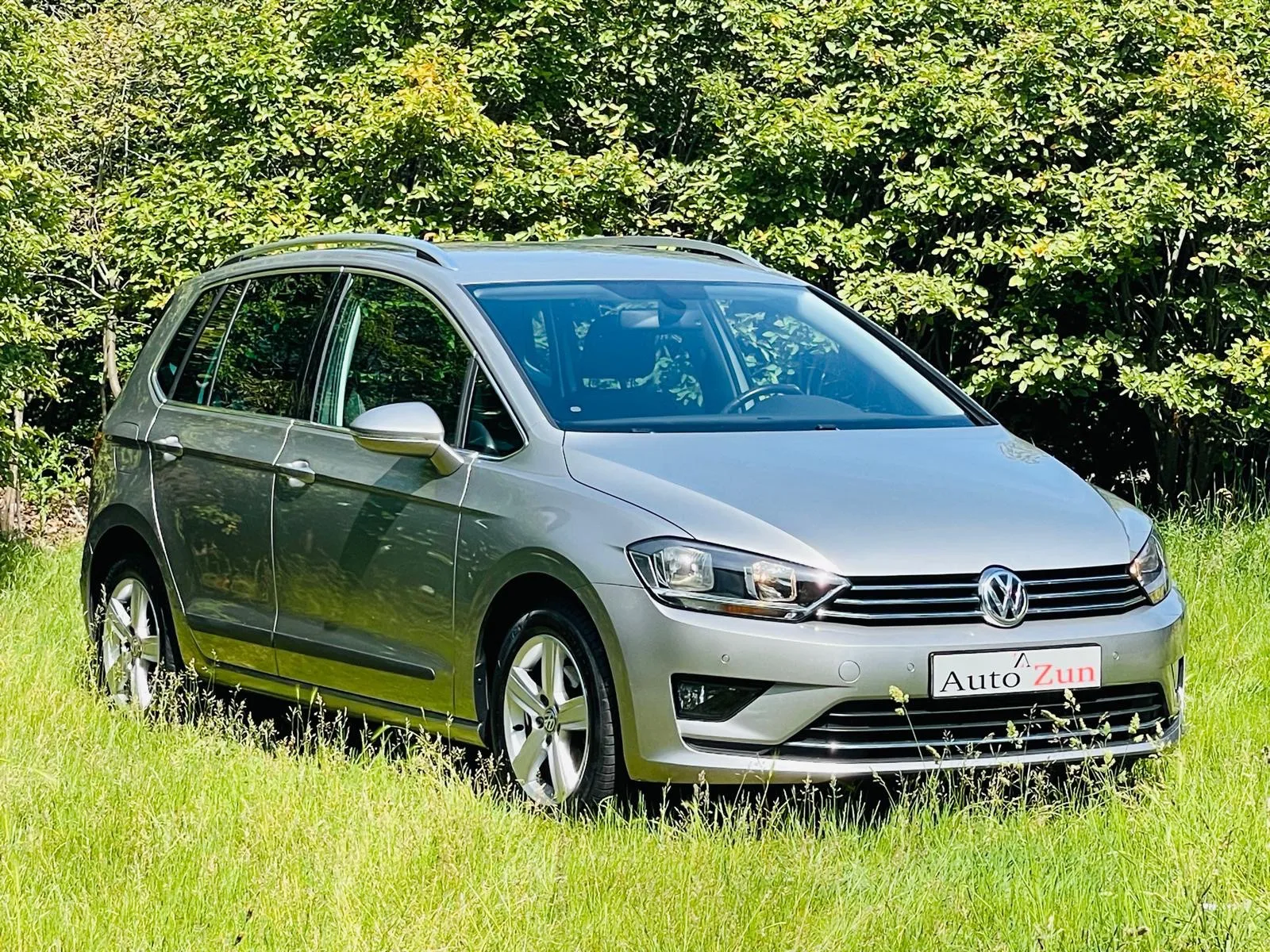 Volkswagen Golf Sportsvan (2015) — foto 1