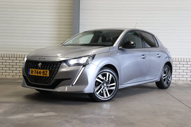 Peugeot 208 (2022)