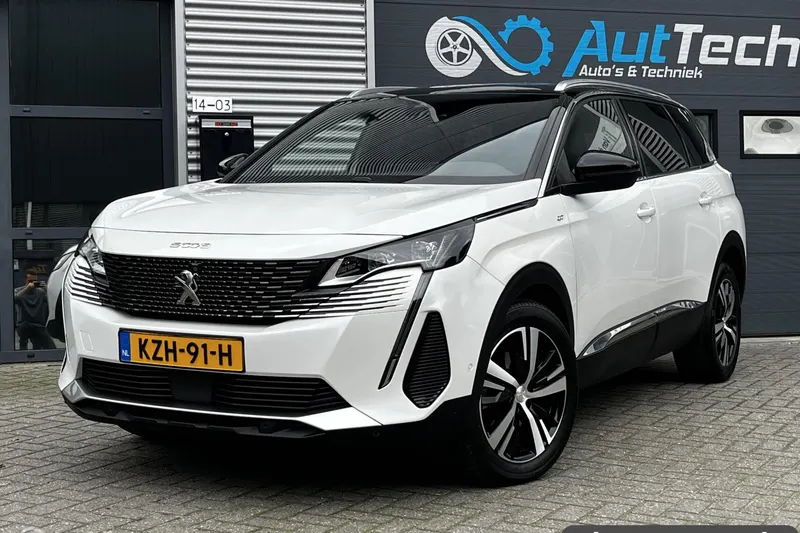 Peugeot 5008 (2021)