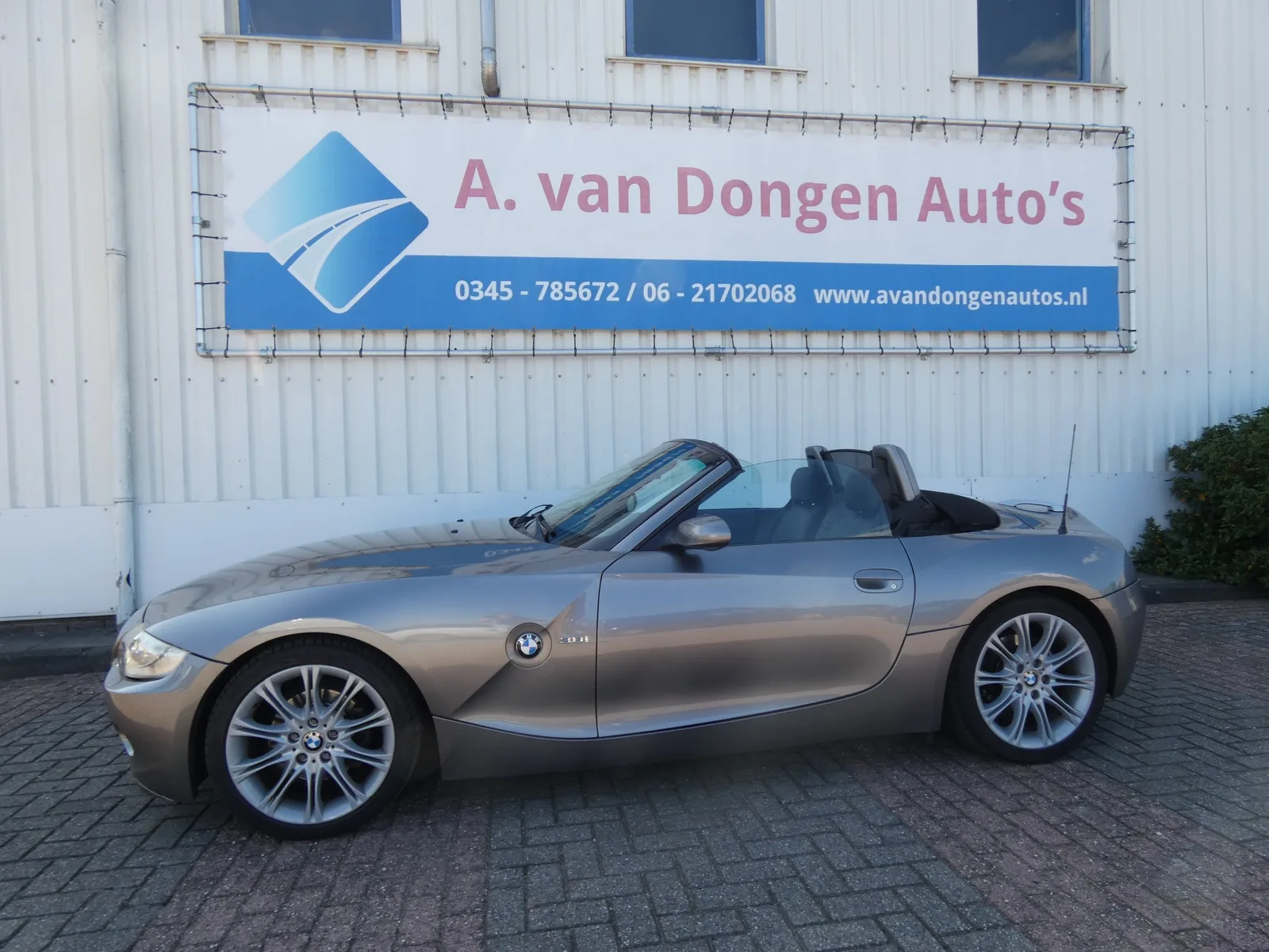 BMW Z4 (2003) — foto 1