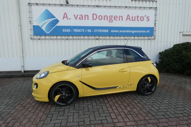 Opel Adam (2013)
