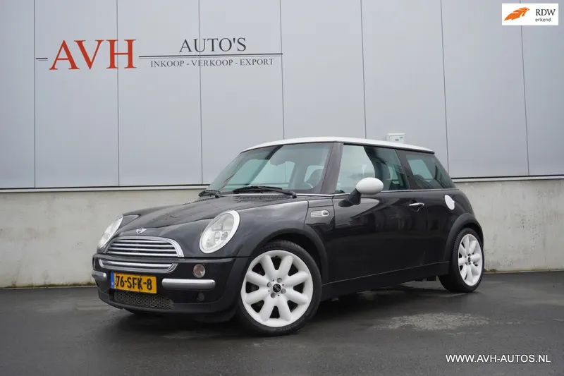 MINI Cooper (2002)