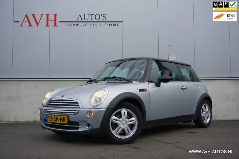 MINI One (2006)