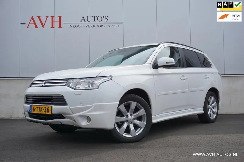 Mitsubishi Outlander (2014)