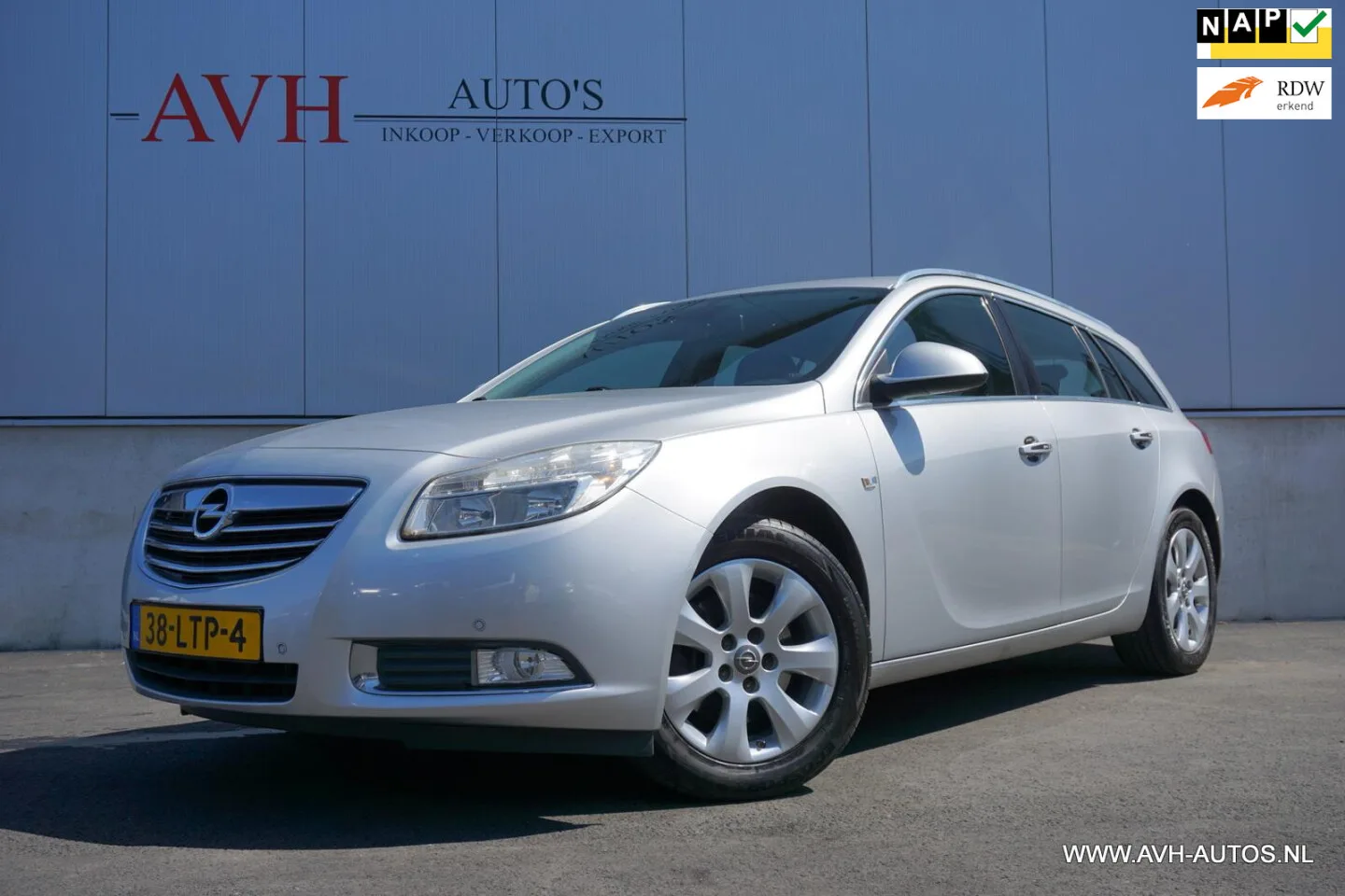 Opel Insignia (2010) — foto 1