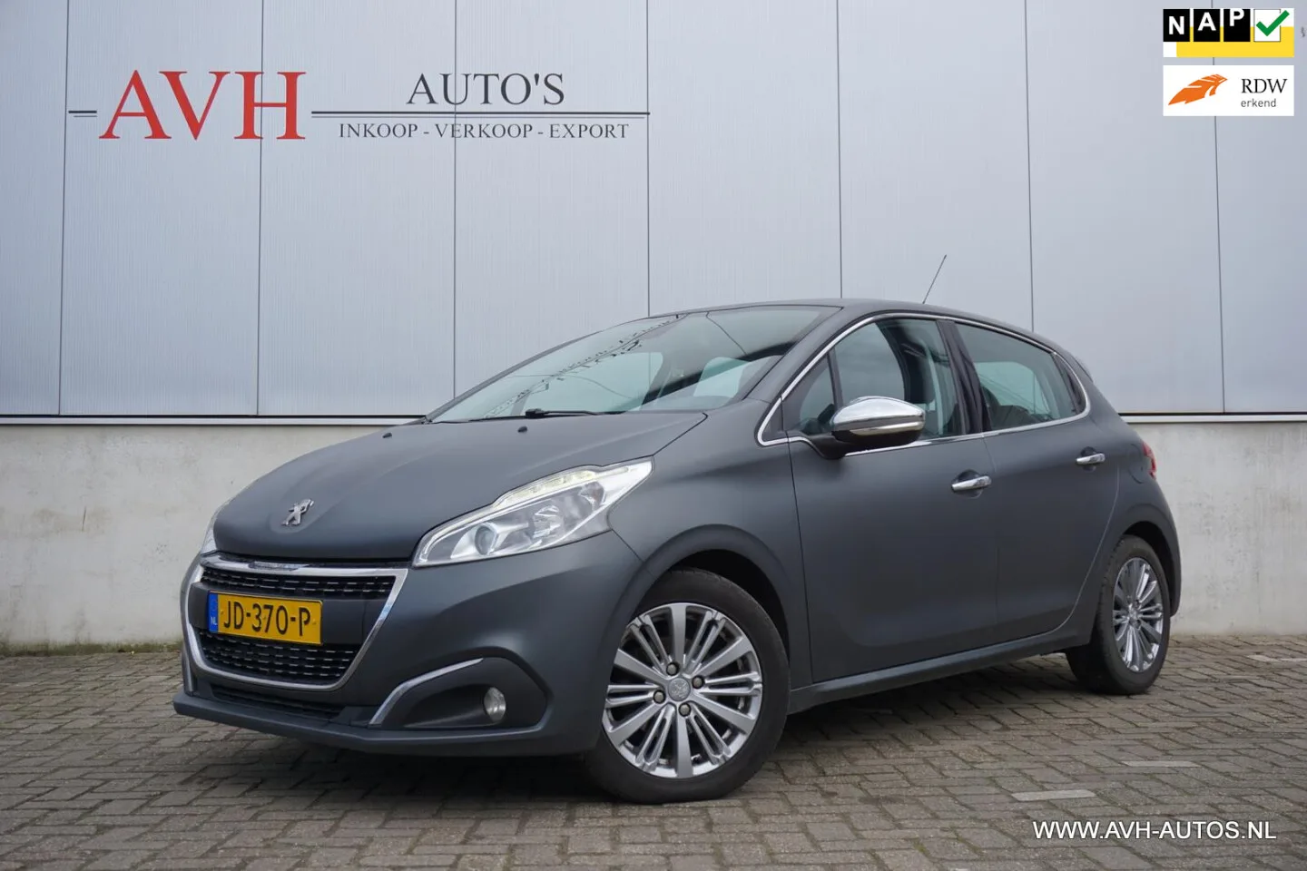 Peugeot 208 (2016) — foto 1