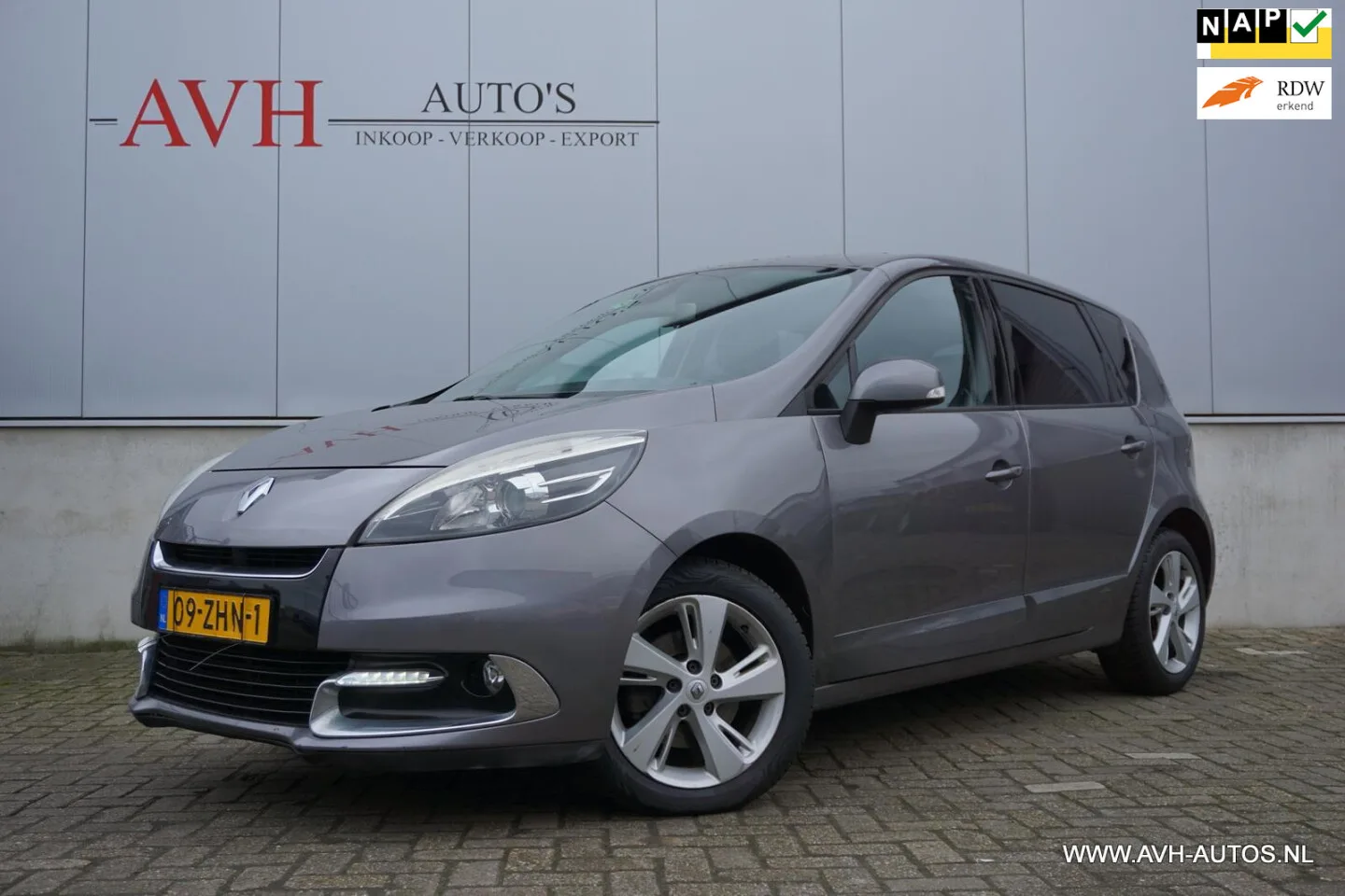 Renault Scénic (2012) — foto 1