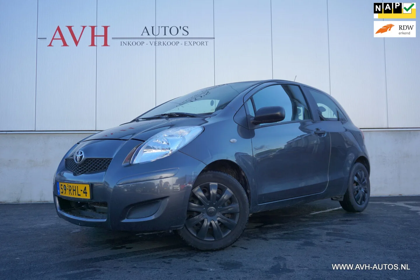Toyota Yaris (2011) — foto 1