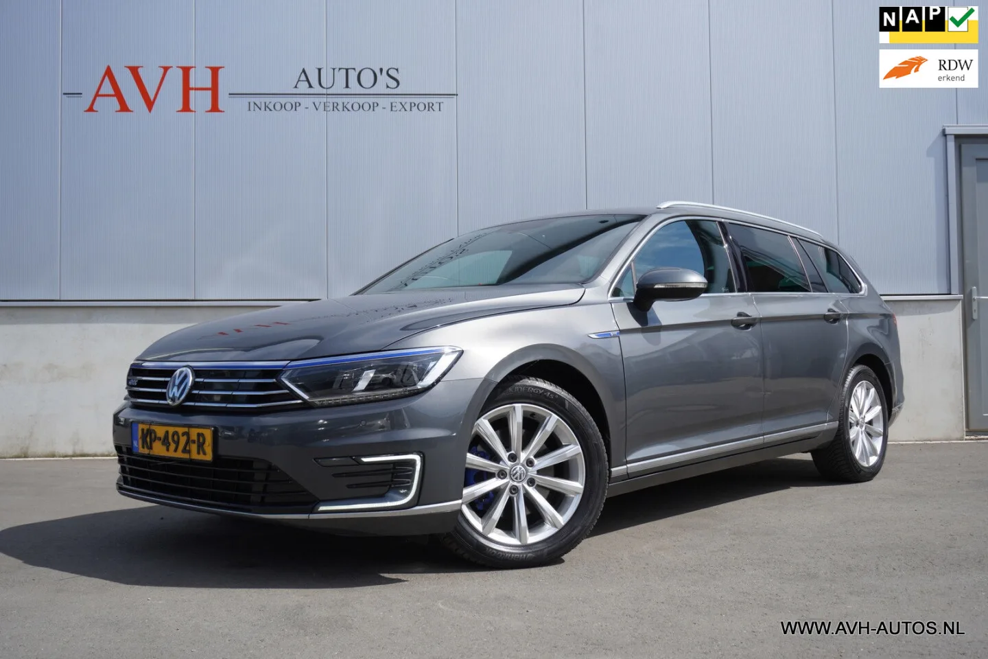 Volkswagen Passat (2016) — foto 1
