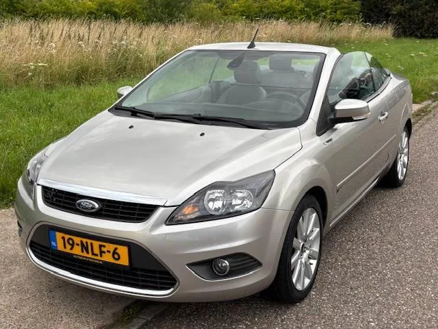 Ford Focus (2010) — foto 1