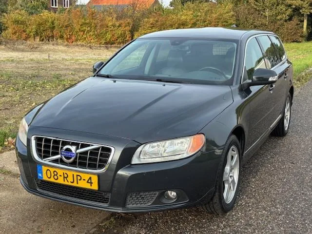 Volvo V70 (2011) — foto 1