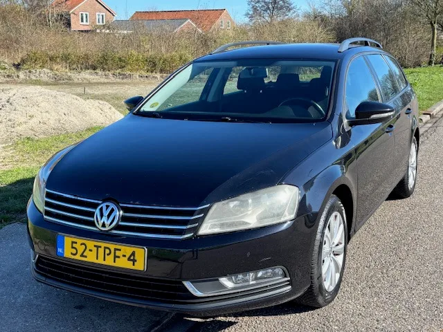 Volkswagen Passat (2012) — foto 1